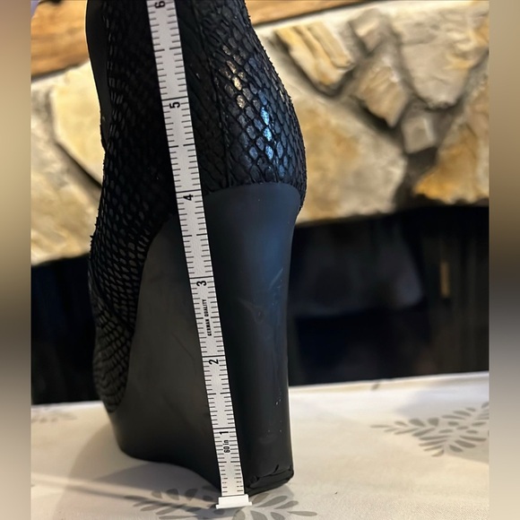 Jimmy Choo Ankle boots / Black / Snake Print / Size 39.5 IT - Picture 16 of 16